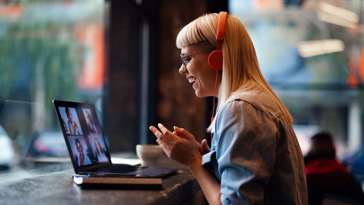 Deskless Workforce