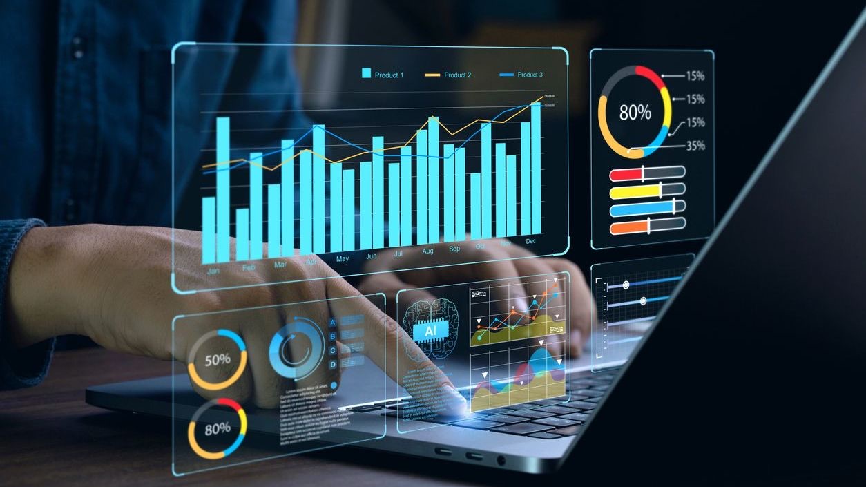 Stakeholder communication customization
