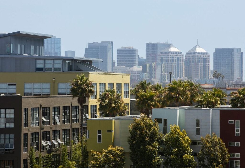 commercial rooftop solar installation incentives bakersfield california